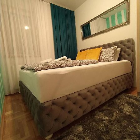 Daniris Apartman Новий Сад Екстер'єр фото
