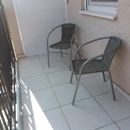 Daniris Apartman Новий Сад Екстер'єр фото
