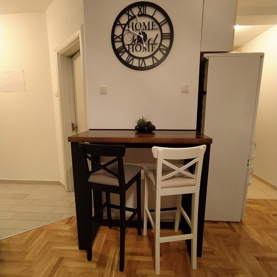 Daniris Apartman Новий Сад Екстер'єр фото